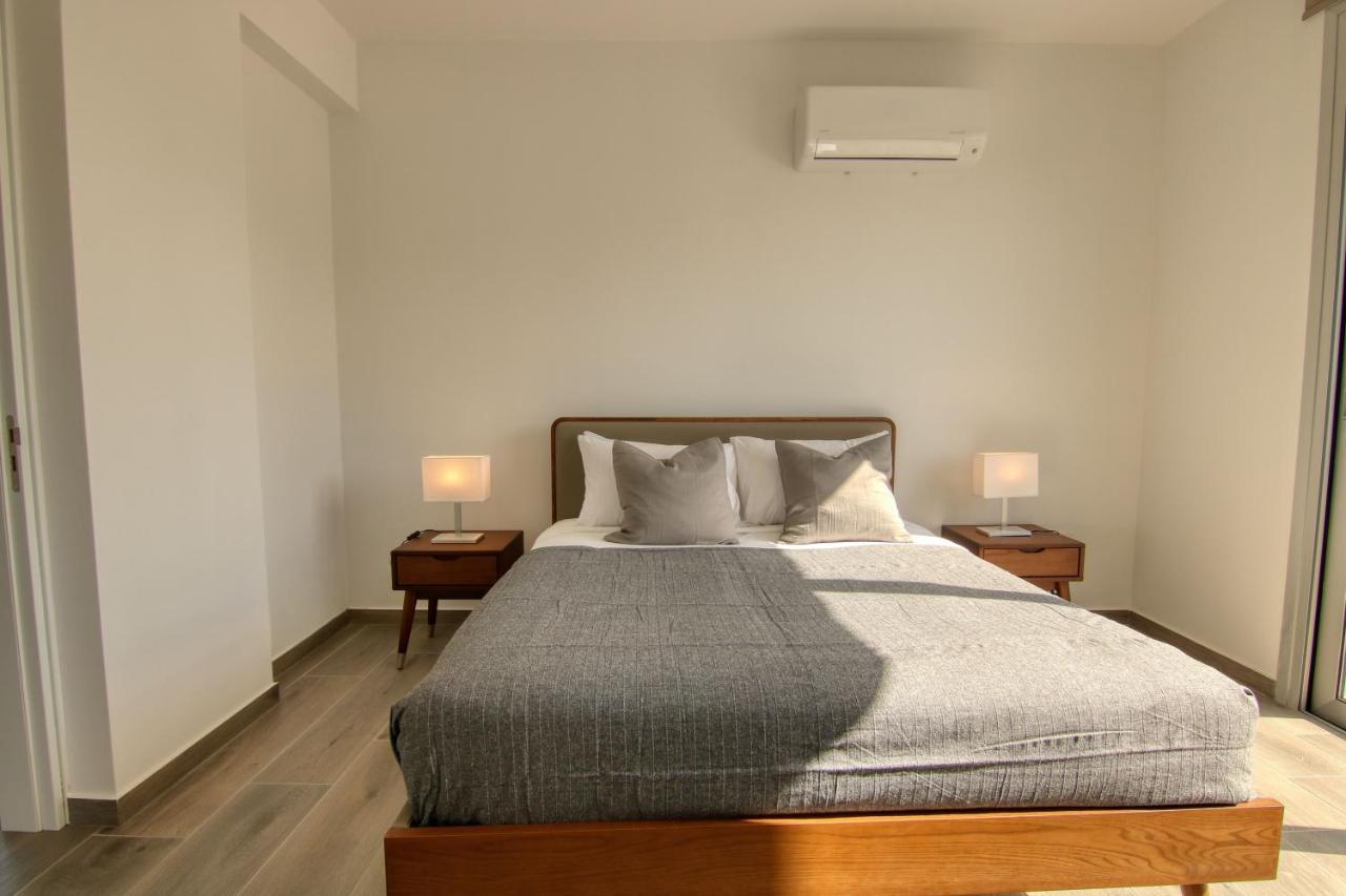 Phaedrus Living Coral Suites Aura Ларнака Екстериор снимка