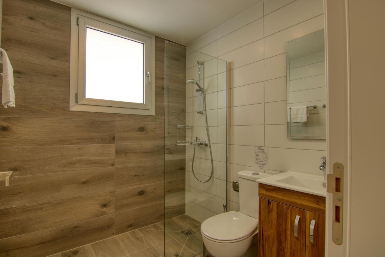 Phaedrus Living Coral Suites Aura Ларнака Екстериор снимка